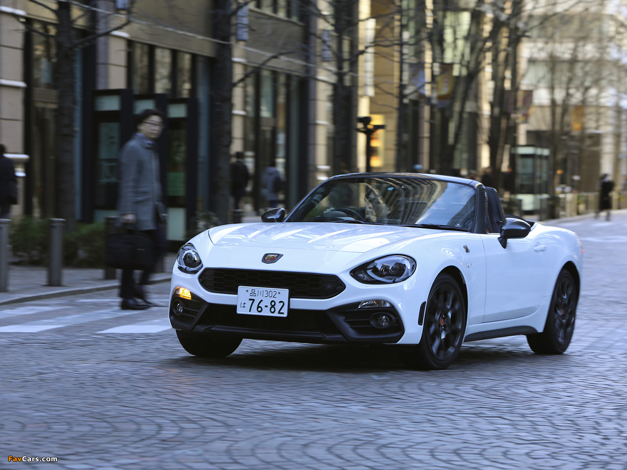 Abarth 124 spider JP-spec (348) 2016 pictures (1280 x 960)