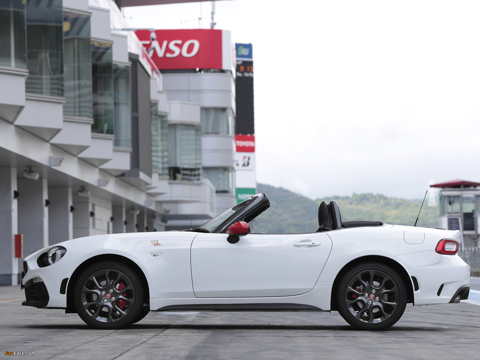 Abarth 124 spider JP-spec (348) 2016 wallpapers (1600 x 1200)