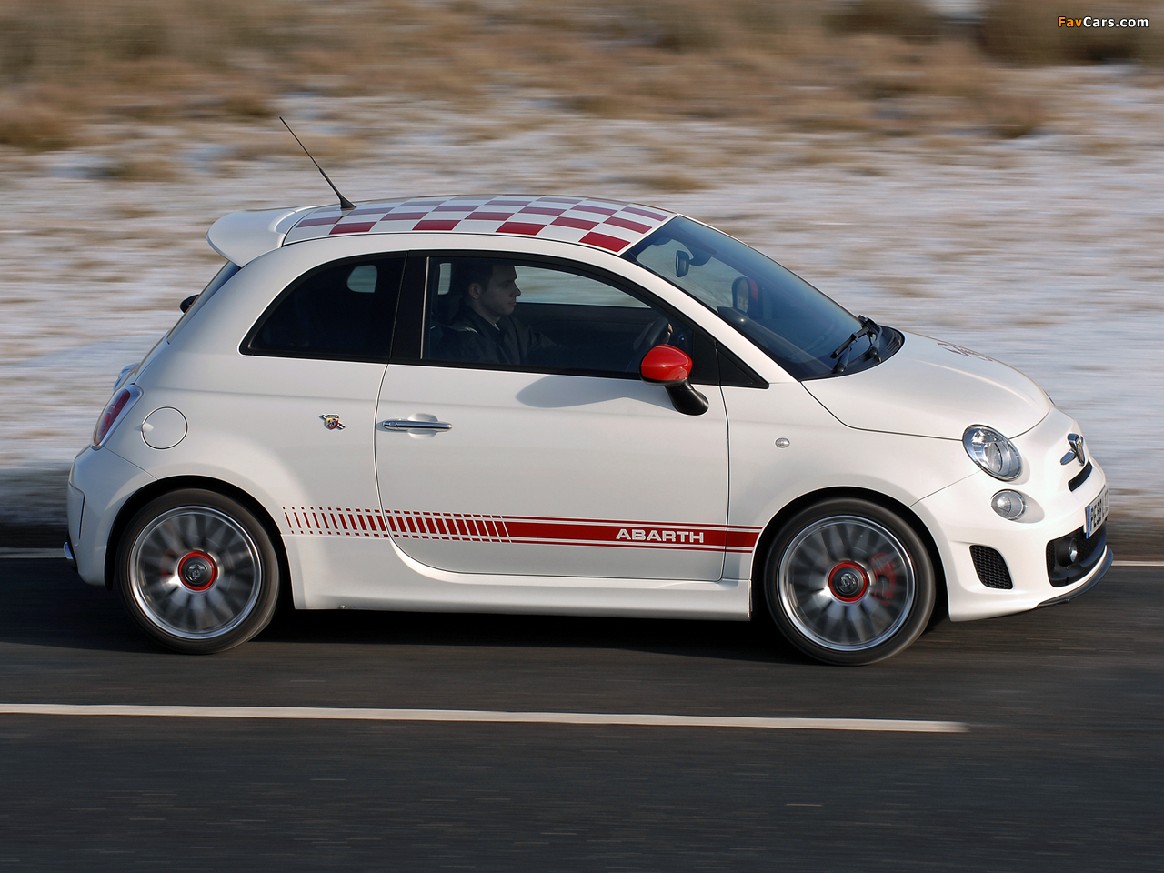 Abarth 500 UK-spec (2009) photos (1280 x 960)