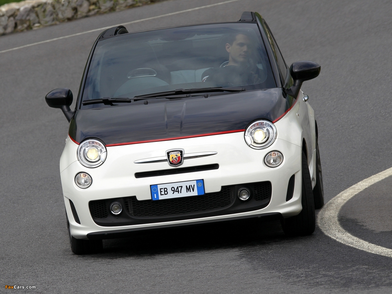 Abarth 500C (2010) wallpapers (1280 x 960)