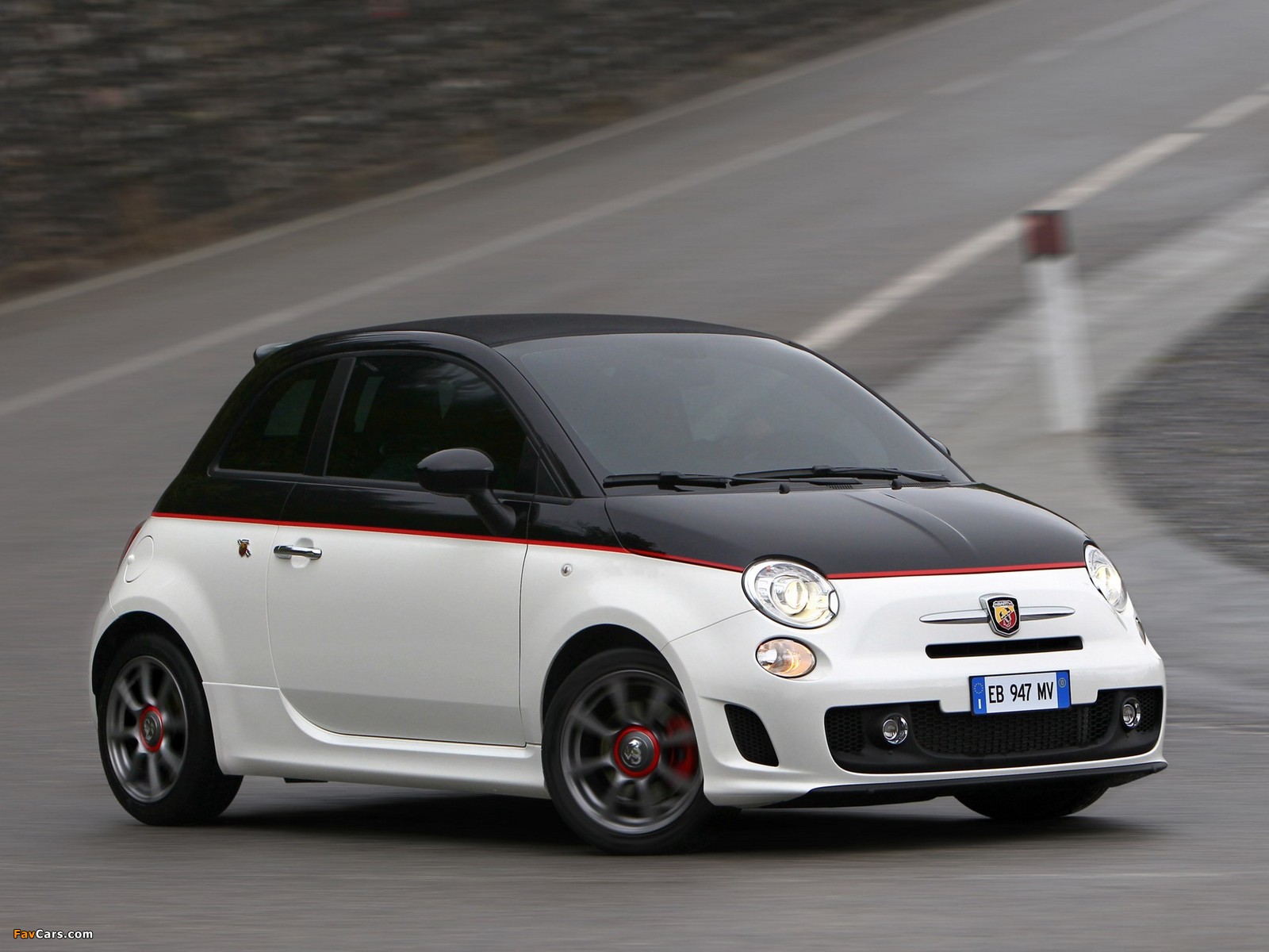 Abarth 500C (2010) wallpapers (1600 x 1200)