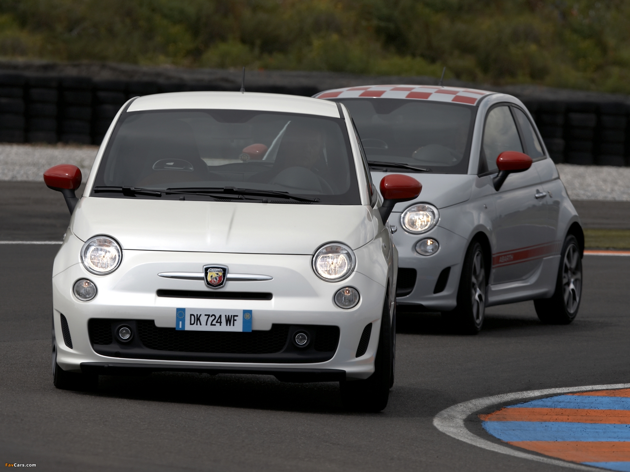 Abarth Fiat 500 - 695 wallpapers (2048 x 1536)
