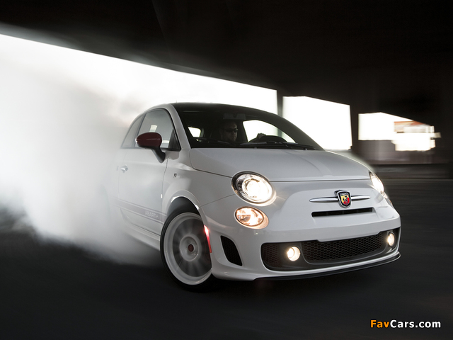 Images of Fiat 500 Abarth US-spec (2012) (640 x 480)