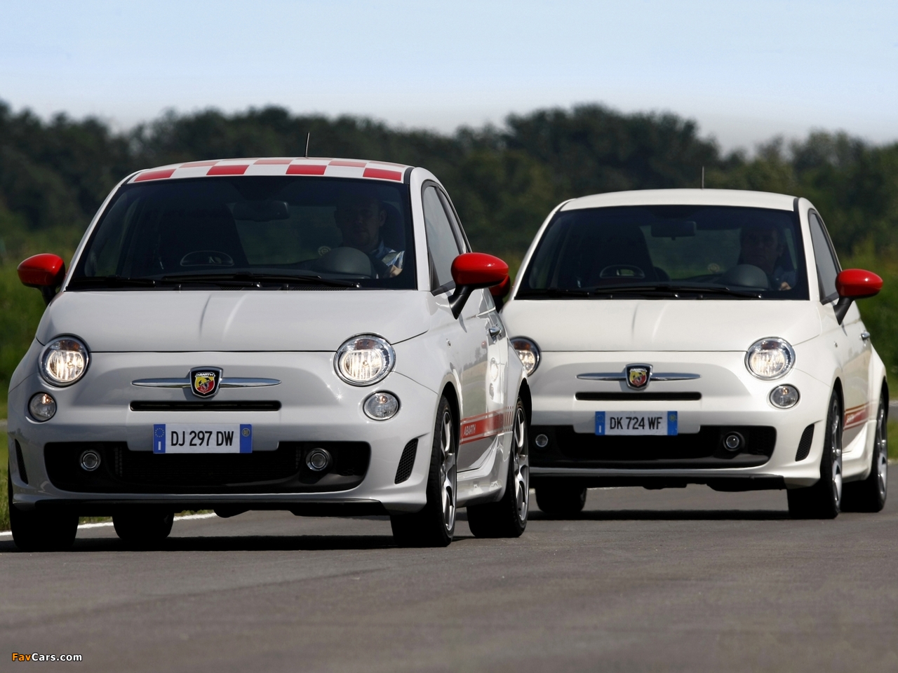 Images of Abarth Fiat 500 - 695 (1280 x 960)