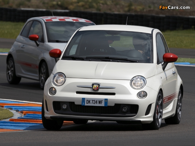 Images of Abarth Fiat 500 - 695 (640 x 480)
