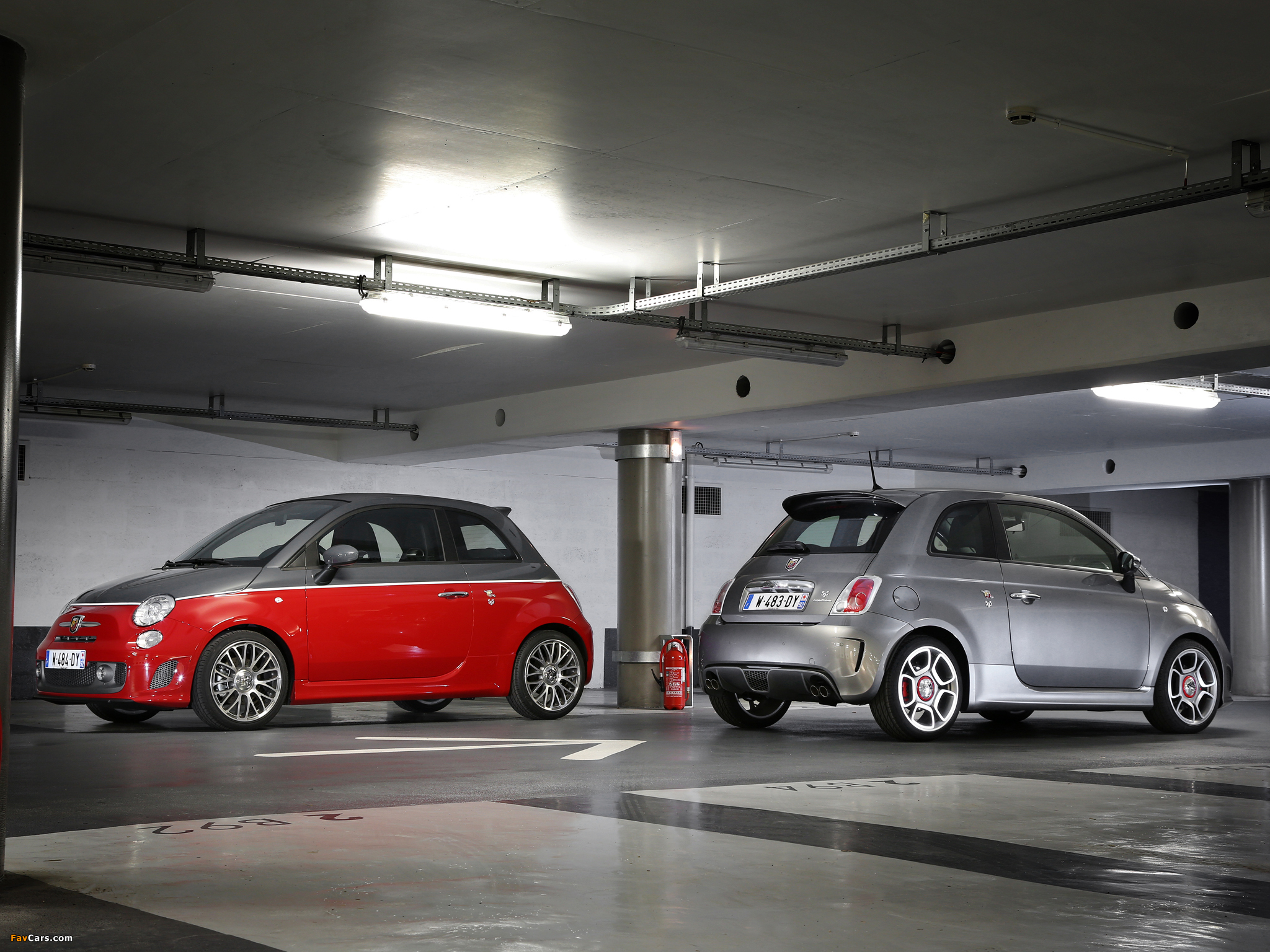 Pictures of Abarth Fiat 500 - 695 (2048 x 1536)