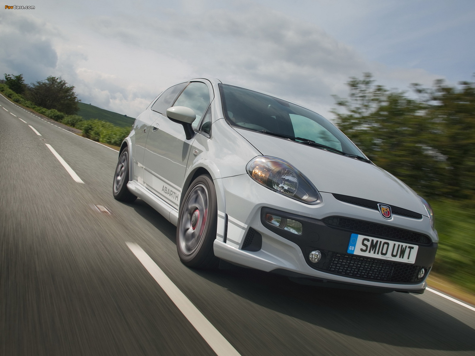 Abarth Punto Evo UK-spec 199 (2010) photos (1600 x 1200)