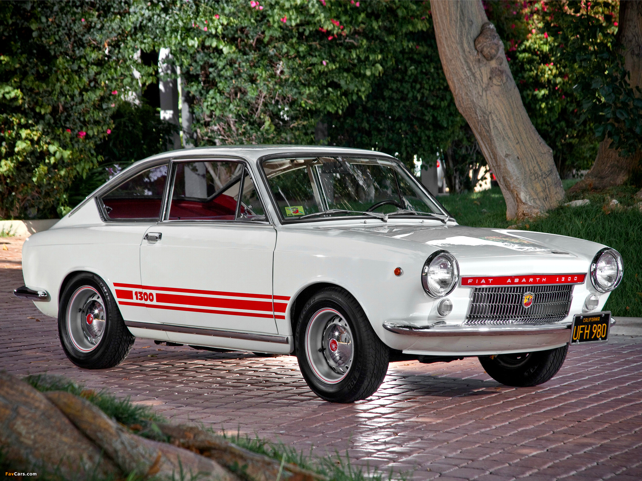 Photos of Fiat Abarth OT 1300 Coupe (1966–1968) (2048 x 1536)