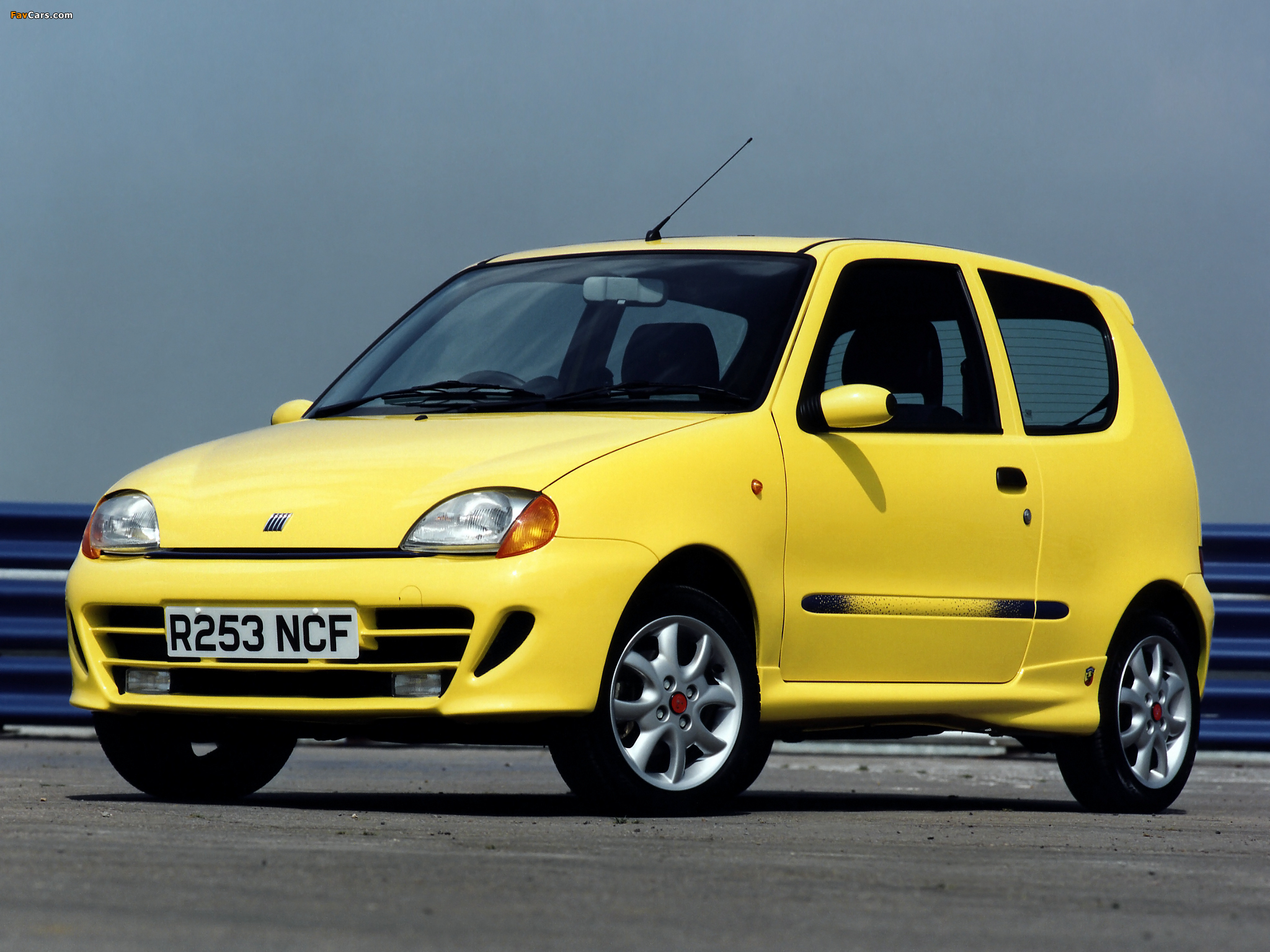 Pictures of Fiat Seicento Sporting Abarth UK-spec (1998–2001) (2048 x 1536)