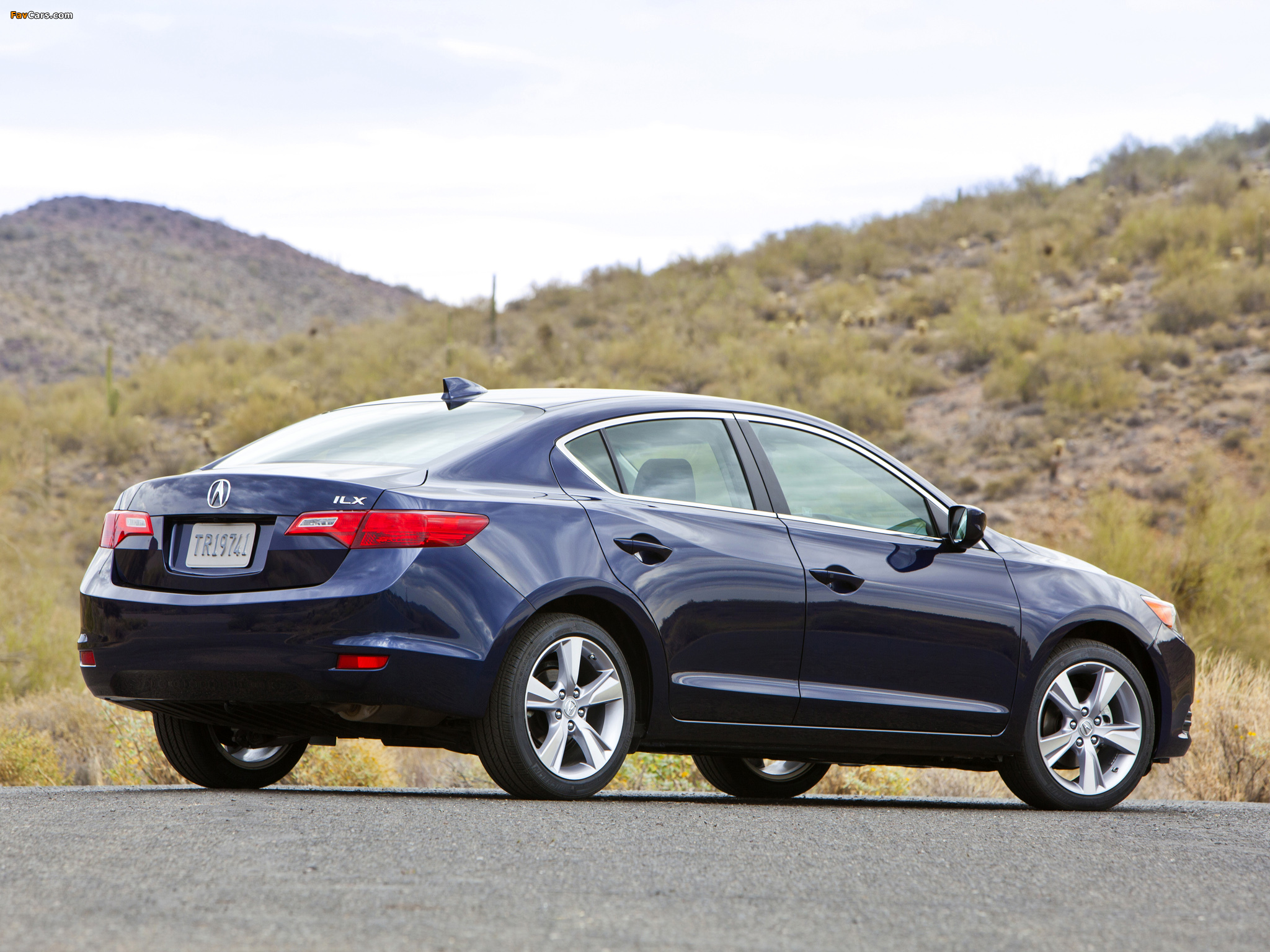 Images of Acura ILX 2.0L (2012) (2048 x 1536)