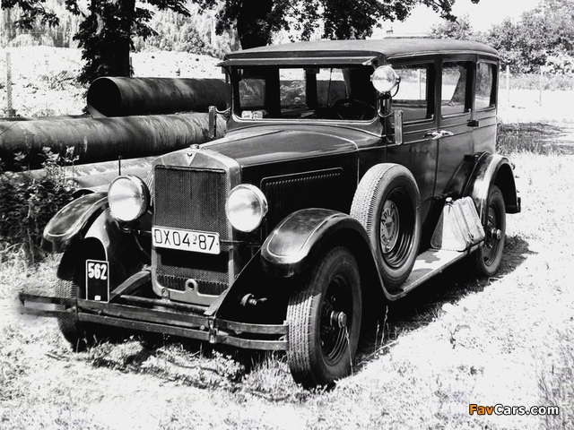 Photos of Adler Standard 8 4-door Limousine (1928–1933) (640 x 480)