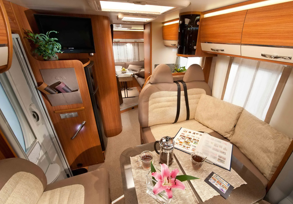 Pictures of Adria Coral S670 SLL (2010)