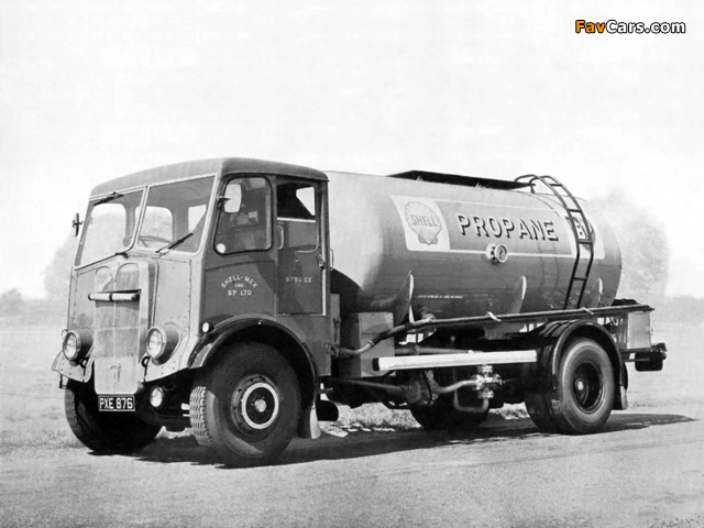 AEC Monarch MkIII Tanker (1946–1953) photos (640 x 480)