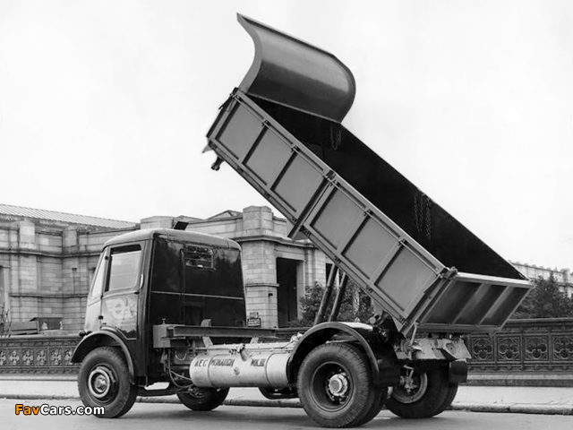 Pictures of AEC Monarch MkIII Dump Truck (1946–1953) (640 x 480)