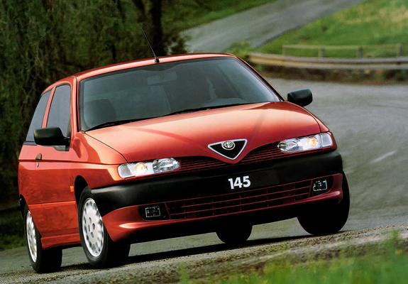 Photos of Alfa Romeo 145 930A (1994–1999)