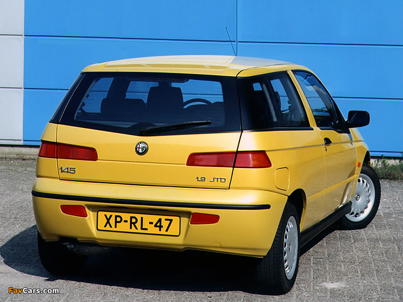 Pictures of Alfa Romeo 145 930A (1999–2000) (800 x 600)