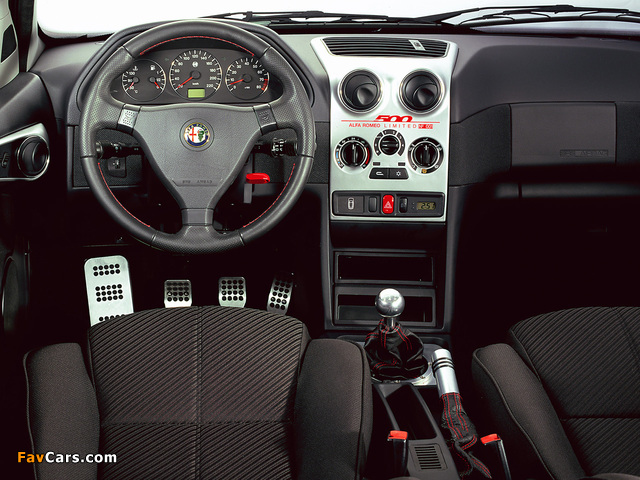 Alfa Romeo 145 Limited 500 930A (2000) wallpapers (640 x 480)