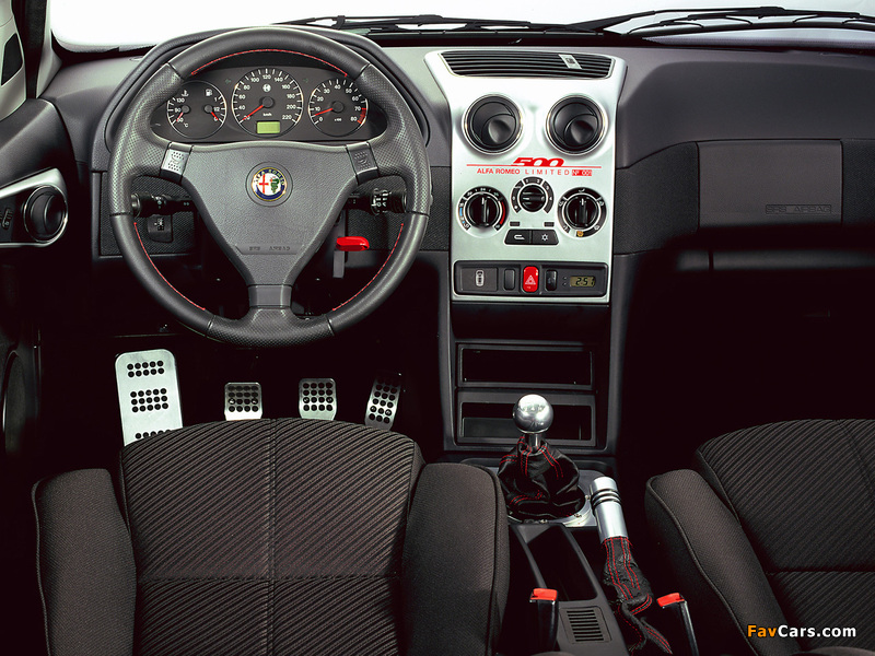 Alfa Romeo 145 Limited 500 930A (2000) wallpapers (800 x 600)