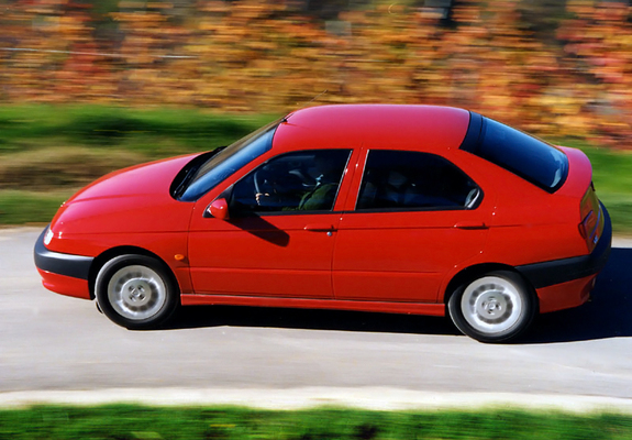 Alfa Romeo 146 930B (1995–1999) photos