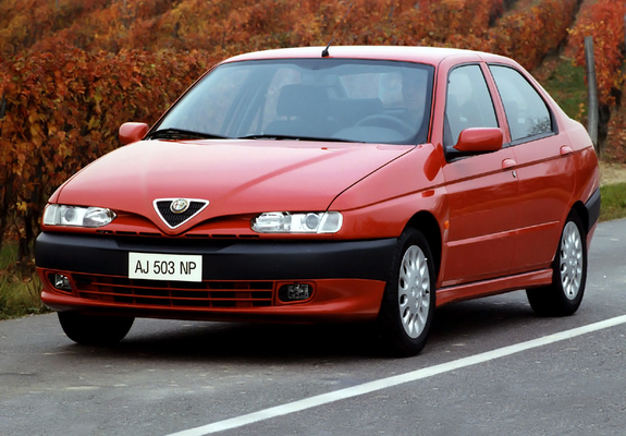 Photos of Alfa Romeo 146 930B (1995–1999)