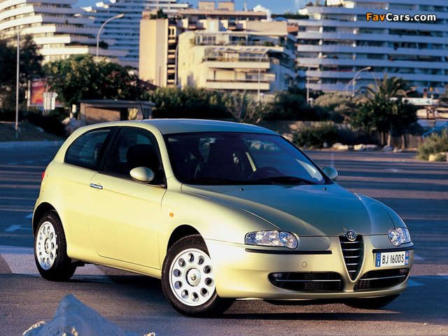 Alfa Romeo 147 3-door 937A (2000–2004) images (640 x 480)