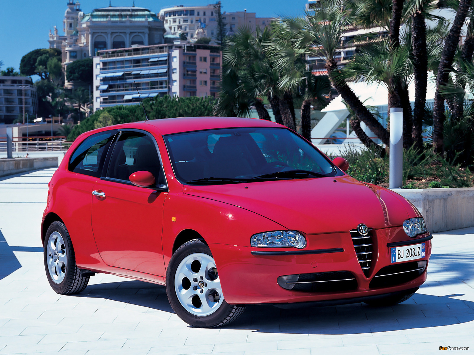 Alfa Romeo 147 3-door 937A (2000–2004) pictures (1600 x 1200)