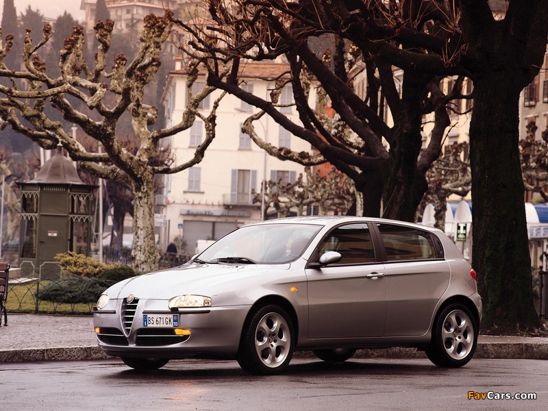Alfa Romeo 147 5-door 937B (2001–2004) images (800 x 600)