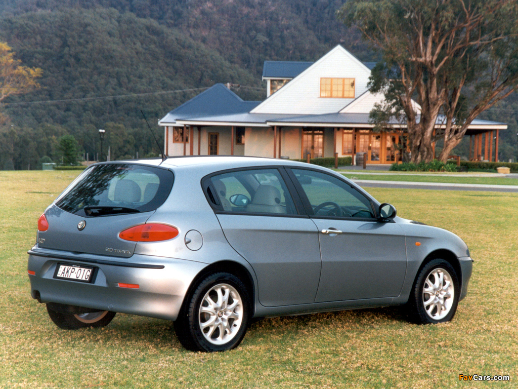 Alfa Romeo 147 5-door AU-spec 937B (2001–2004) wallpapers (1024 x 768)