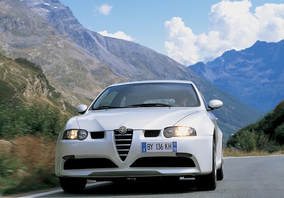 Alfa Romeo 147 GTA 937A (2002–2005) pictures