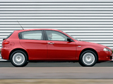 Alfa Romeo 147 5-door UK-spec 937B (2005–2009) photos