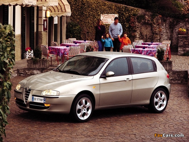 Alfa Romeo 147 5-door 937B (2001–2004) pictures (640 x 480)