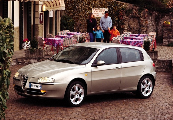Alfa Romeo 147 5-door 937B (2001–2004) pictures