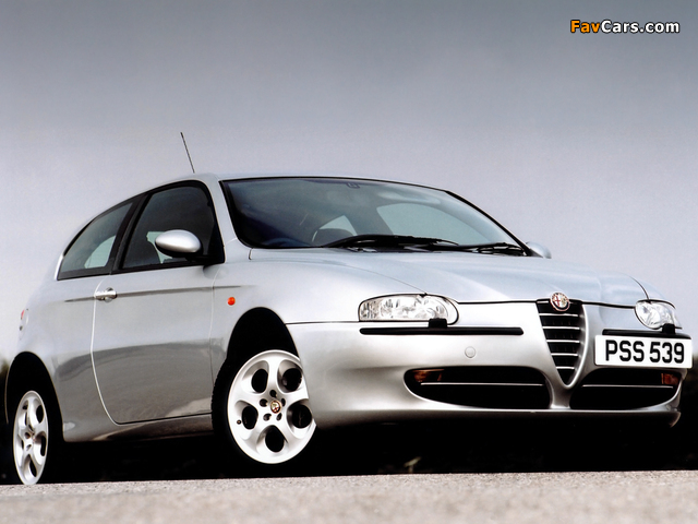Images of Alfa Romeo 147 3-door UK-spec 937A (2001–2004) (640 x 480)