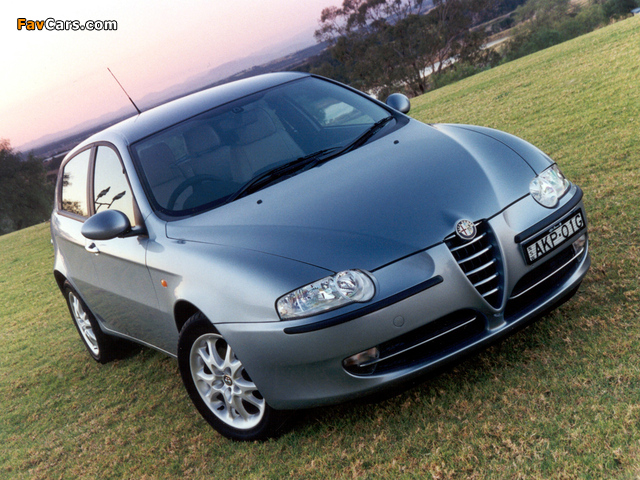 Images of Alfa Romeo 147 5-door AU-spec 937B (2001–2004) (640 x 480)