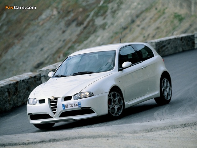 Images of Alfa Romeo 147 GTA 937A (2002–2005) (640 x 480)