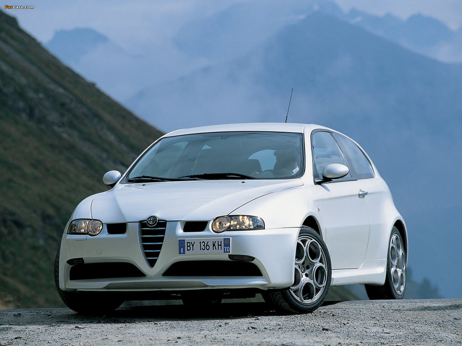 Photos of Alfa Romeo 147 GTA 937A (2002–2005) (1600 x 1200)