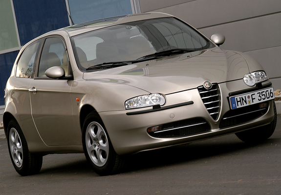 Photos of Alfa Romeo 147 Shape 937A (2004)