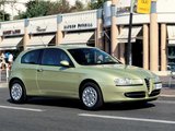 Photos of Alfa Romeo 147 3-door 937A (2000–2004)