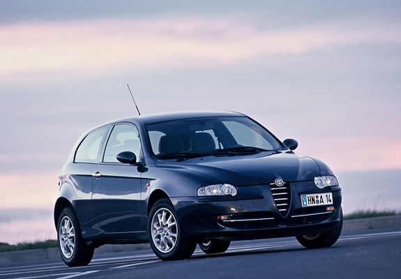 Pictures of Alfa Romeo 147 3-door 937A (2000–2004)