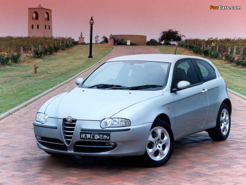 Pictures of Alfa Romeo 147 3-door AU-spec 937A (2001–2004) (800 x 600)