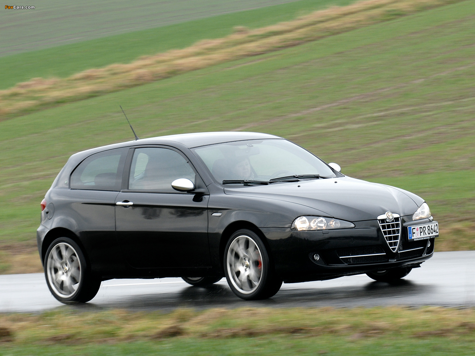 Pictures of Alfa Romeo 147 Quadrifoglio Verde 937A (2008–2009) (1600 x 1200)