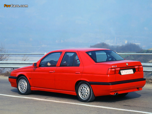 Alfa Romeo 155 Q4 167 (1992–1995) images (640 x 480)