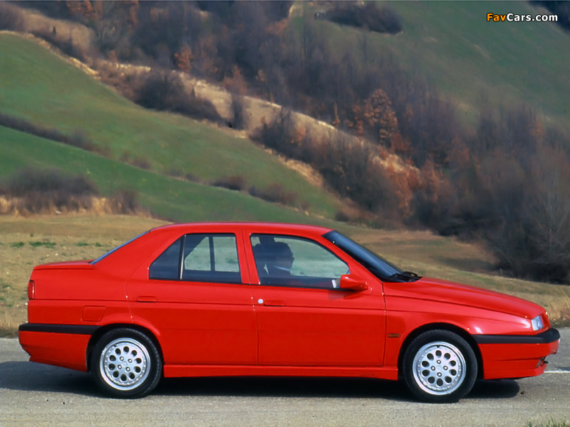 Alfa Romeo 155 Q4 167 (1992–1995) photos (800 x 600)