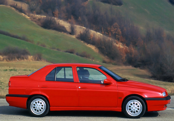 Alfa Romeo 155 Q4 167 (1992–1995) photos