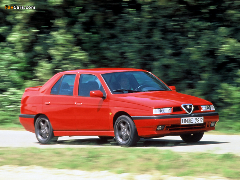 Alfa Romeo 155 2.5 V6 167 (1995–1996) photos (800 x 600)