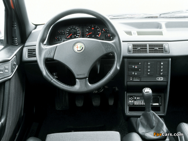 Alfa Romeo 155 167 (1995–1997) pictures (640 x 480)