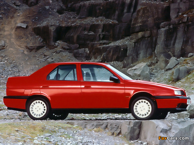 Alfa Romeo 155 167 (1992–1995) wallpapers (640 x 480)