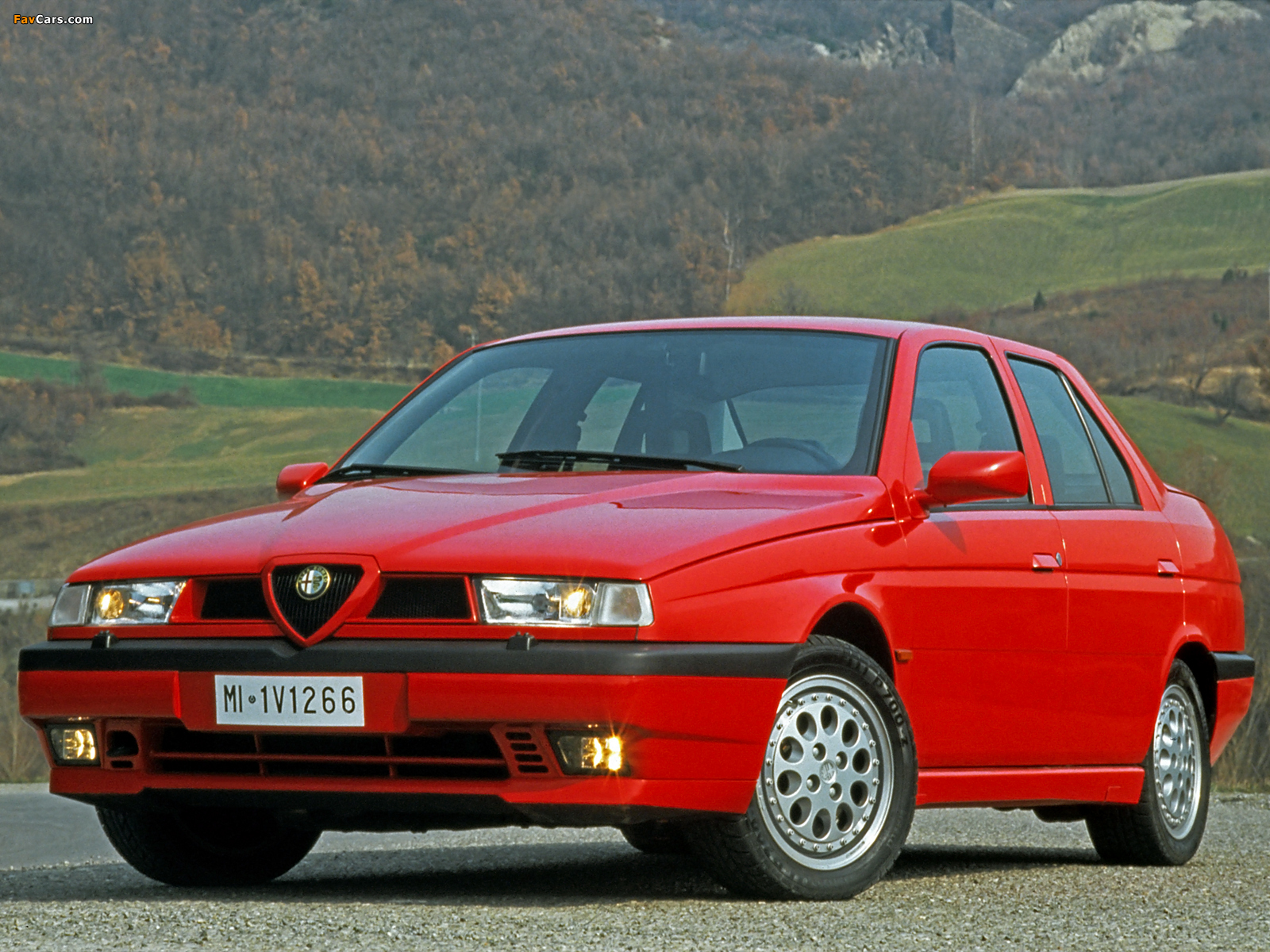 Photos of Alfa Romeo 155 Q4 167 (1992–1995) (1600 x 1200)
