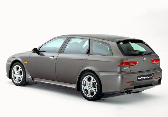 Images of Alfa Romeo 156 Sportwagon GTA 932B (2002–2005)