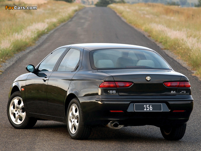 Photos of Alfa Romeo 156 ZA-spec 932A (2002–2003) (640 x 480)